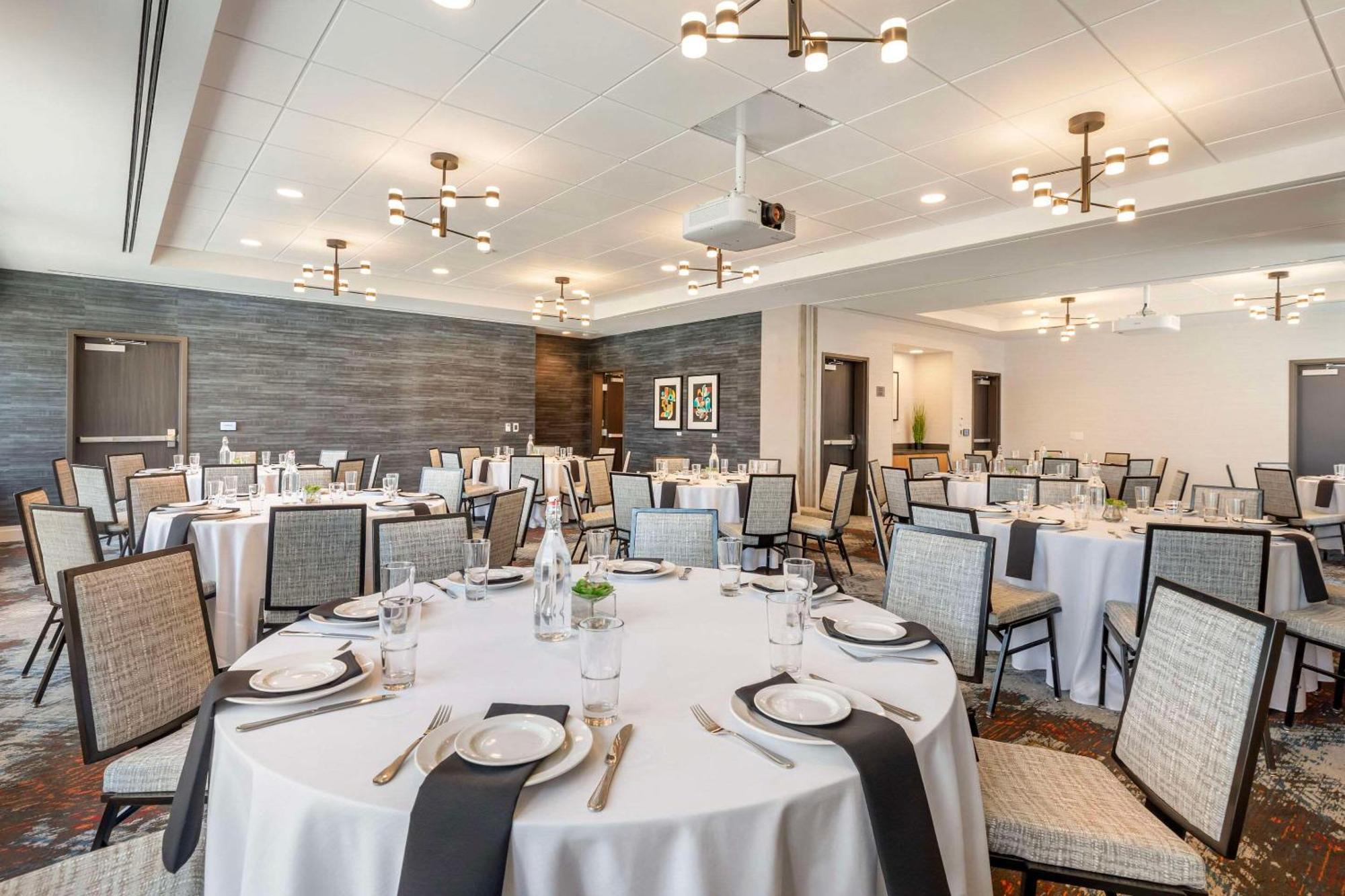 Cambria Hotel Denver Downtown Rino Extérieur photo