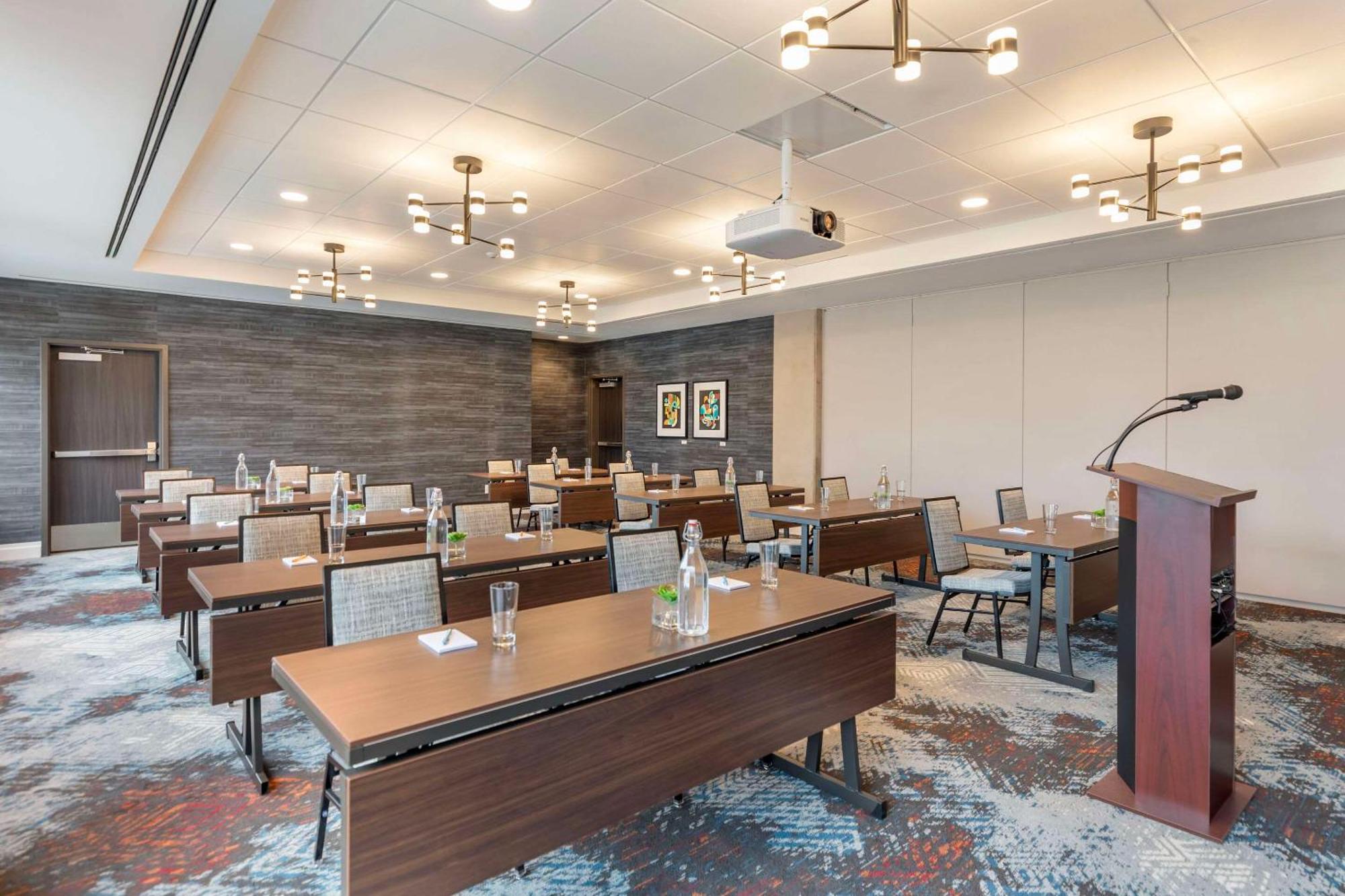 Cambria Hotel Denver Downtown Rino Extérieur photo